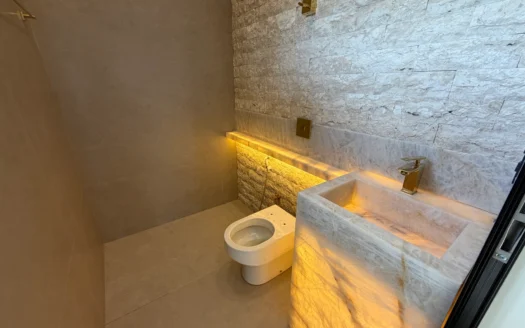 Casa Alto Padrão de 3 Suítes