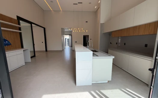 Casa Alto Padrão de 3 Suítes