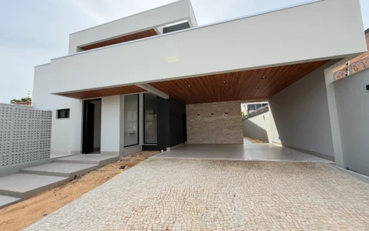 Casa Alto Padrão de 3 Suítes
