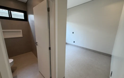 Casa Alto Padrão de 3 Suítes