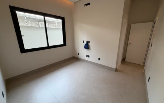 Casa Alto Padrão de 3 Suítes