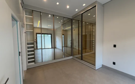 Casa Alto Padrão de 3 Suítes