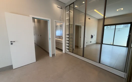 Casa Alto Padrão de 3 Suítes