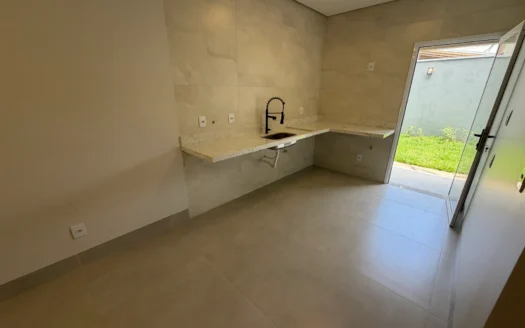 Sobrado Novo de 3 Suítes