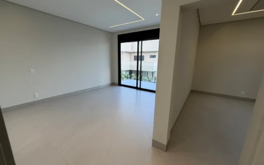 Sobrado com 5 Suítes