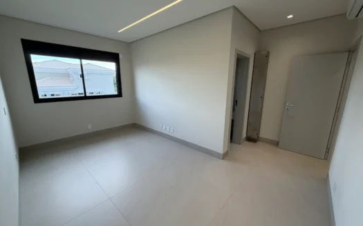 Sobrado com 5 Suítes