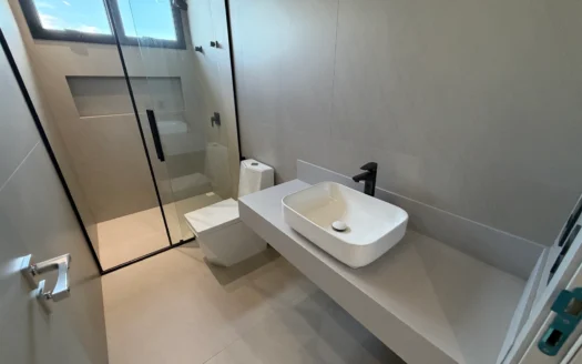 Sobrado com 5 Suítes