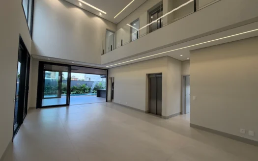 Sobrado com 5 Suítes