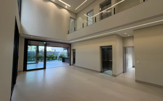 Sobrado com 5 Suítes