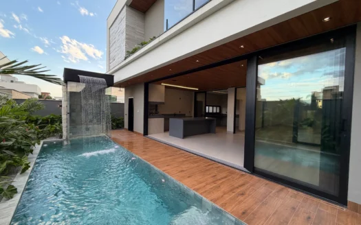 Sobrado com 5 Suítes