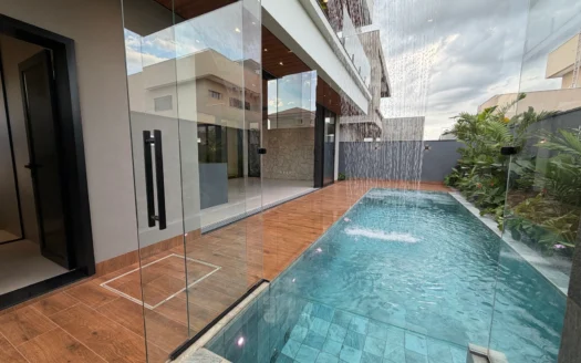 Sobrado com 5 Suítes