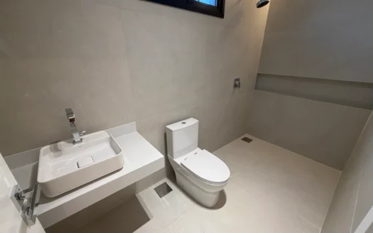 Casa Alto Padrão de 4 Suítes