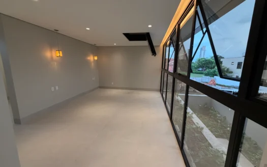 Casa Alto Padrão de 4 Suítes