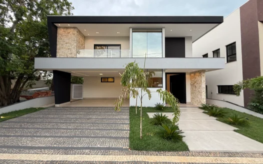 Sobrado com 4 Suítes