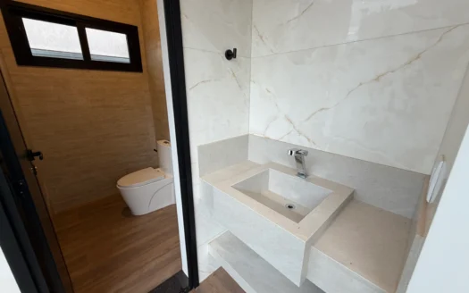 Sobrado com 4 Suítes