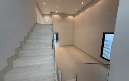 Sobrado com 4 Suítes