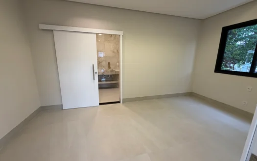 Sobrado com 4 Suítes