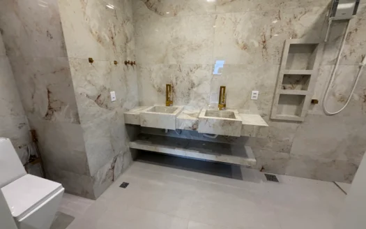 Sobrado com 4 Suítes