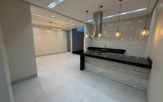 Casa com 3 Suítes Plenas