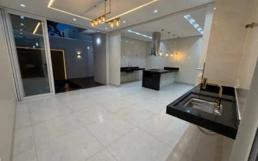 Casa com 3 Suítes Plenas