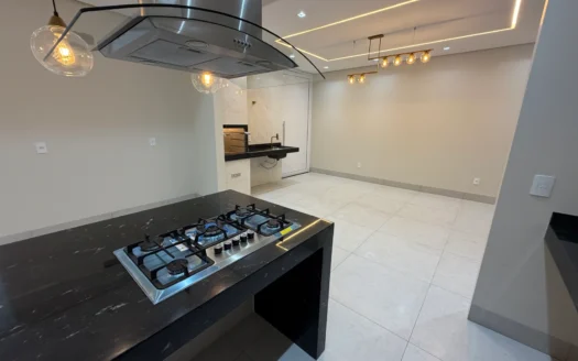 Casa com 3 Suítes Plenas