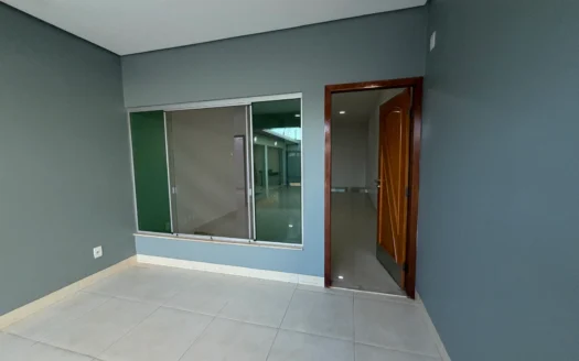 Casa de 3 Quartos  (1 suíte)