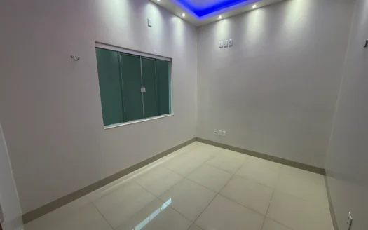 Casa de 3 Quartos  (1 suíte)