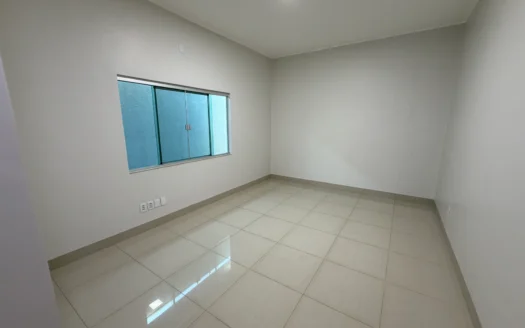 Casa de 3 Quartos  (1 suíte)