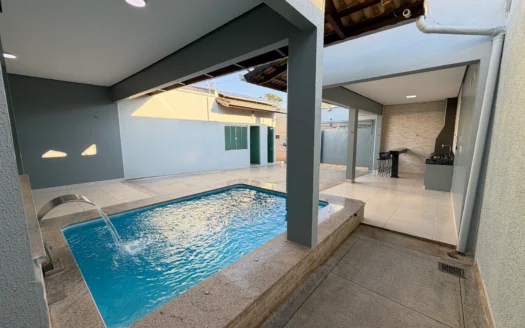 Casa de 3 Quartos  (1 suíte)