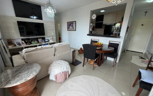 Apartamento com 3 Quartos