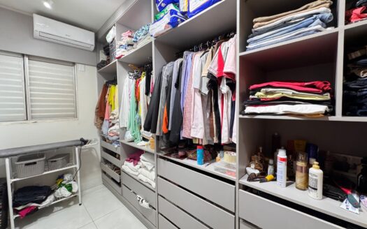 Apartamento com 3 Quartos