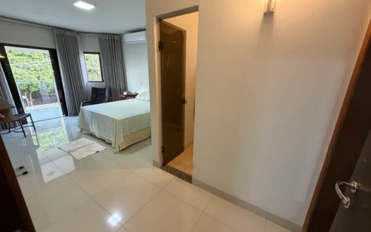 Casa com 5 Quartos