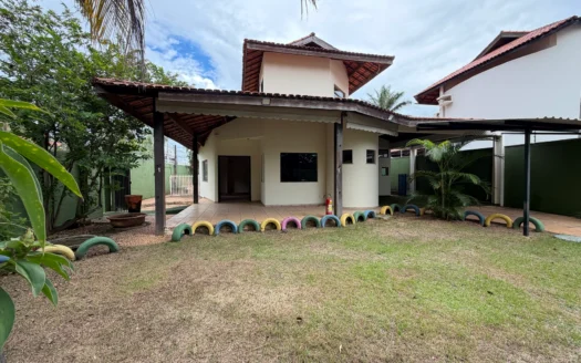 Sobrado com 3 Quartos