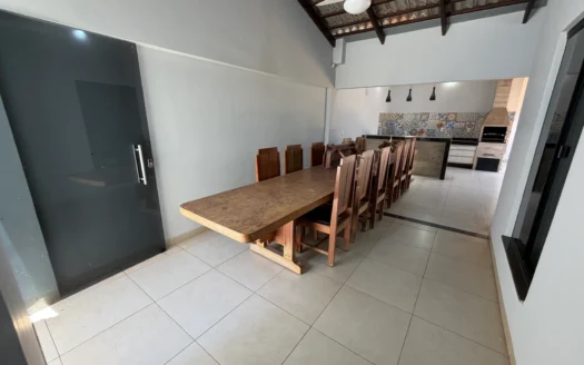 Casa com 4 Suítes