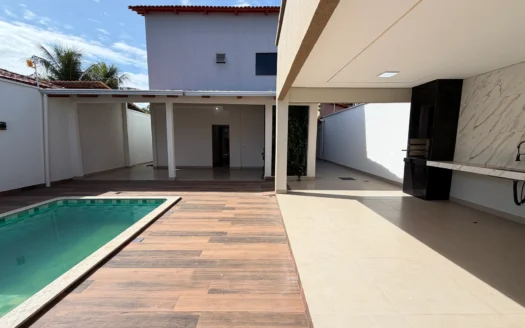 Sobrado com 4 Quartos