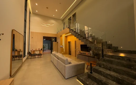 Sobrado com 5 Suítes