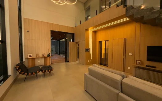 Sobrado com 5 Suítes