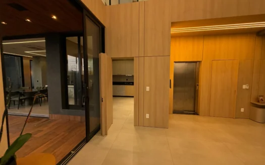 Sobrado com 5 Suítes