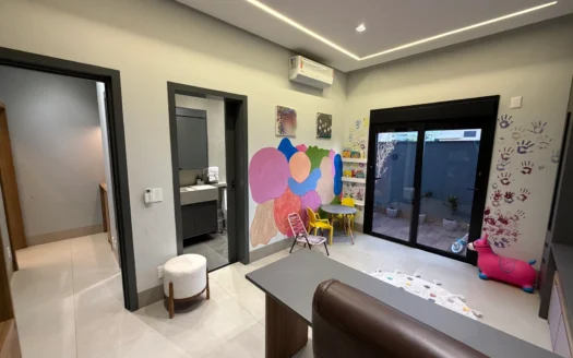 Sobrado com 5 Suítes