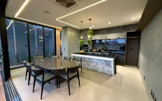 Sobrado com 5 Suítes