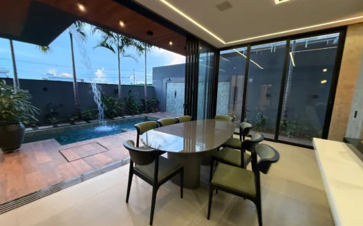 Sobrado com 5 Suítes