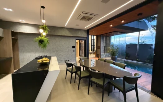 Sobrado com 5 Suítes