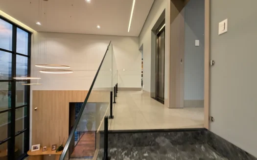 Sobrado com 5 Suítes