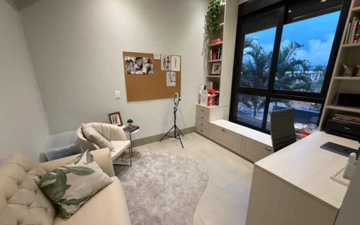 Sobrado com 5 Suítes