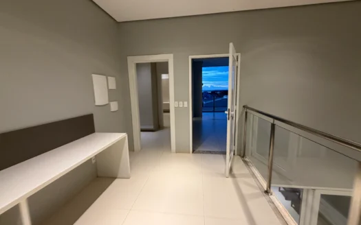 Sobrado com 4 Suítes