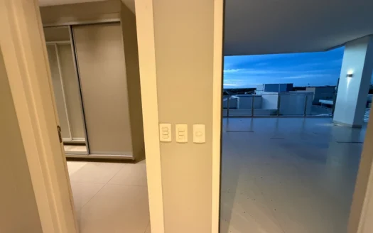 Sobrado com 4 Suítes