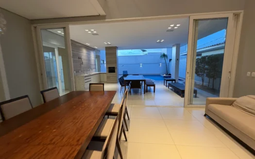 Sobrado com 4 Suítes