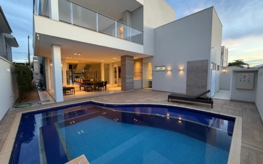 Sobrado com 4 Suítes