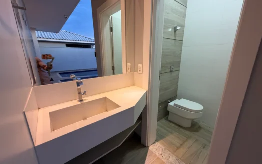 Sobrado com 4 Suítes