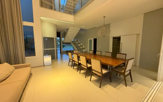 Sobrado com 4 Suítes